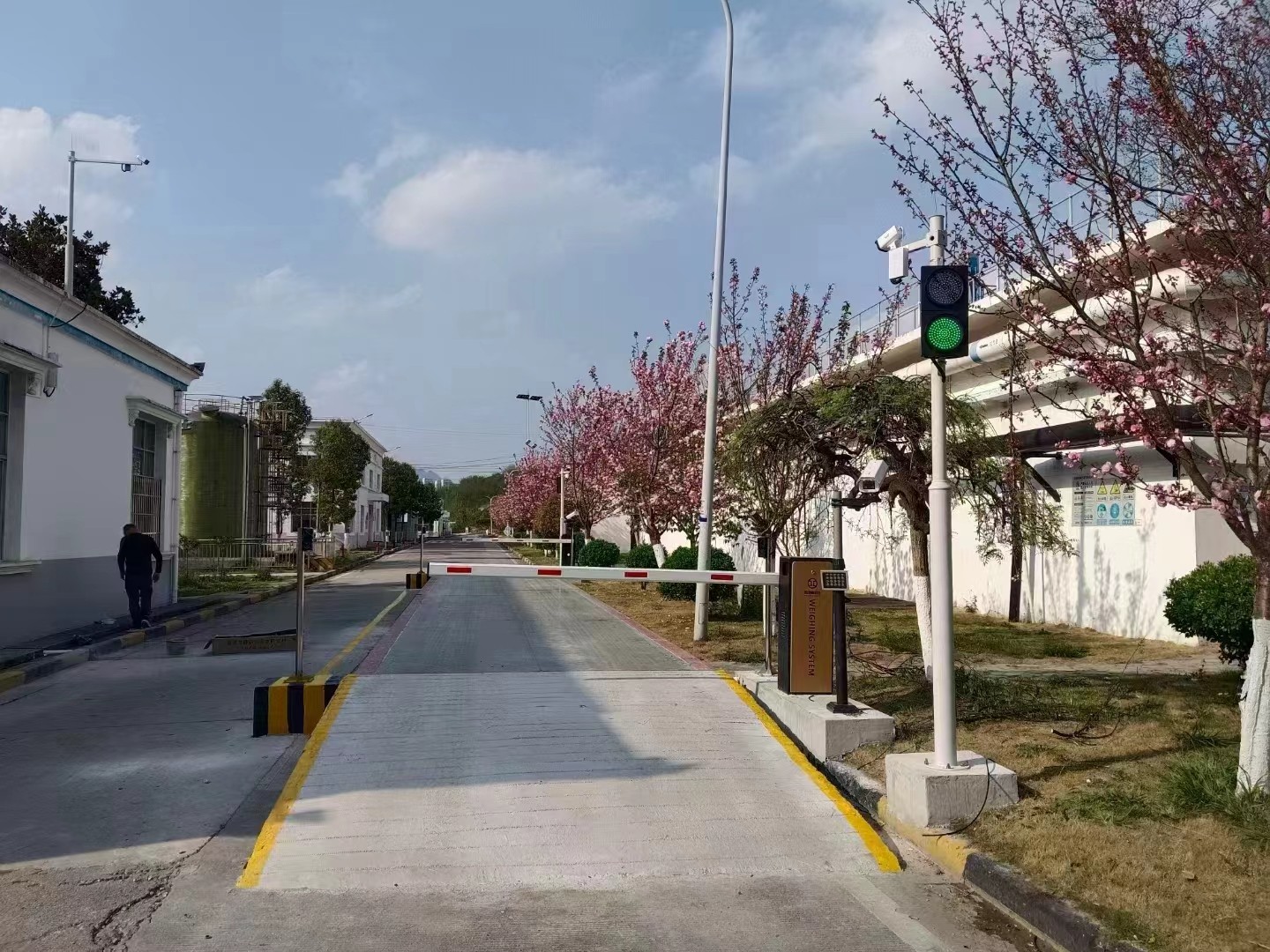 5e200eda960d78298c3c96444f63879.jpg 5e200eda960d78298c3c96444f63879.jpg